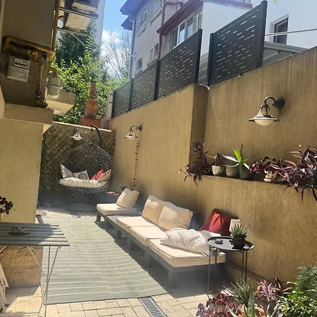 Casa Lu * Bucharest