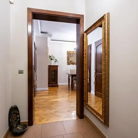 Casa Lu Willa Bukareszt